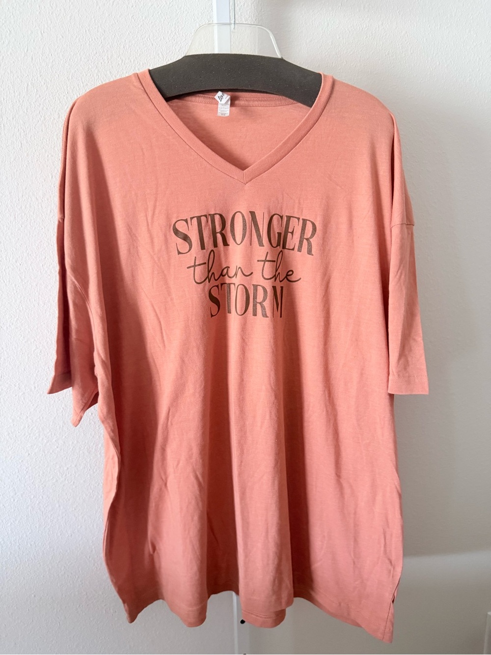 NWOT Graphic V-Neck Tee - 'Stronger Than The Storm' in Dusty Rose
